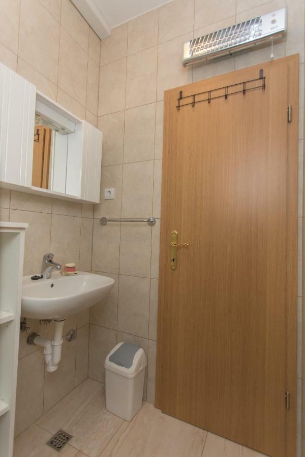 Apartment Ribica Kaštela エクステリア 写真